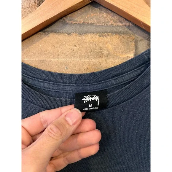 Stussy Graphic Logo T-Shirt Mens Medium Navy Blue Distressed Thrashed Streetwear - Picture 4 of 4